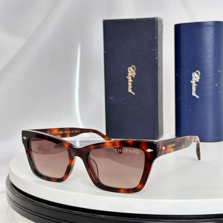 Picture of Chopard Sunglasses _SKUfw64378439fw